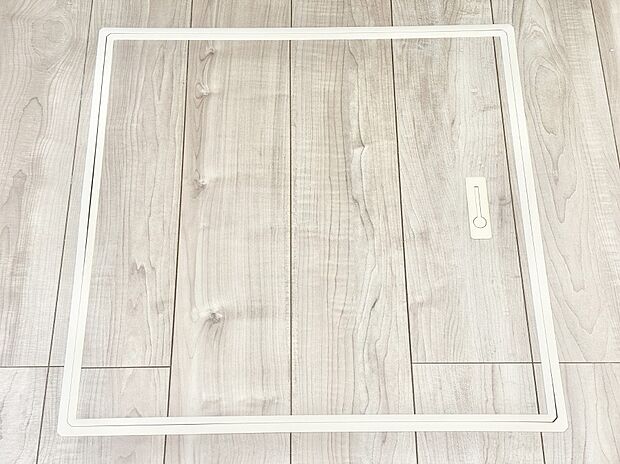 【その他設備(床下収納)】床下収納付き！日用品・非常用品の収納にも大活躍。