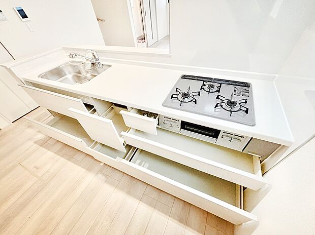 【その他設備(スライド収納)】使いやすさを優先したスライド式収納タイプ！