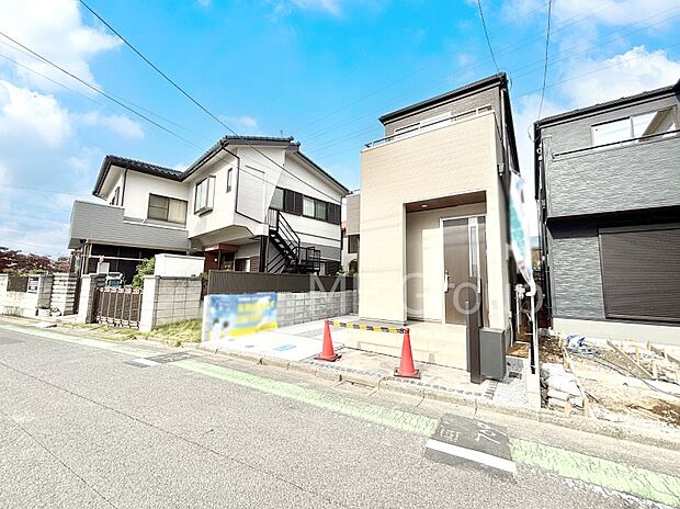 【前面道路含む現地写真】前面道路はきちんと整備されています  