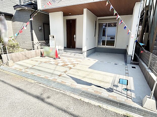 【駐車場】生活に欠かせない駐車スペース。