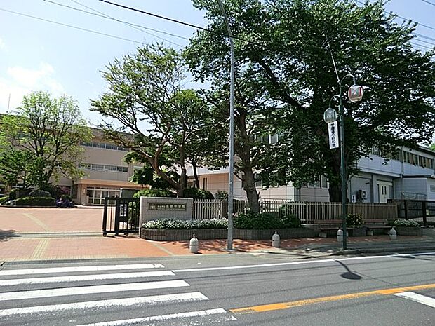 野田市立北部中学校(約550m・徒歩7分)