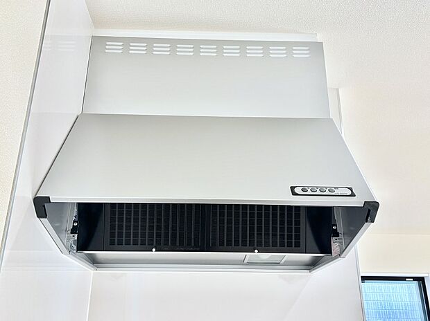 【その他設備(レンジフード)】基本的なお手入れはフィルターのみ！お手入れのしやすさも魅力です。