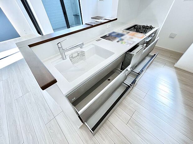 【その他設備(スライド収納)】使いやすさを優先したスライド式収納タイプ！