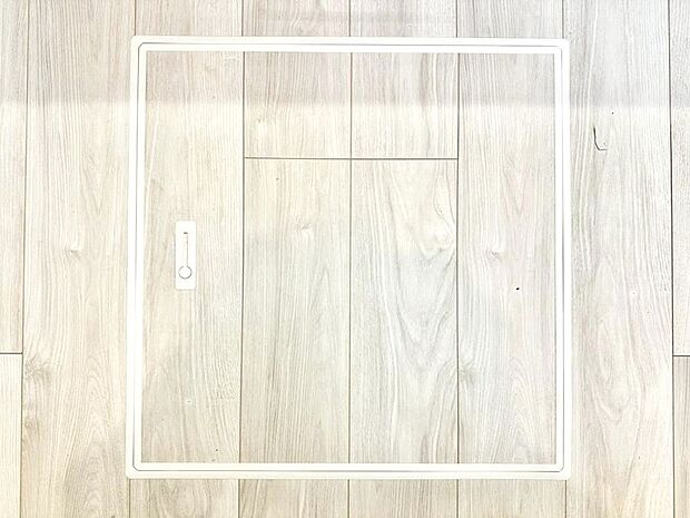 【その他設備(床下収納)】床下収納付き！日用品・非常用品の収納にも大活躍。