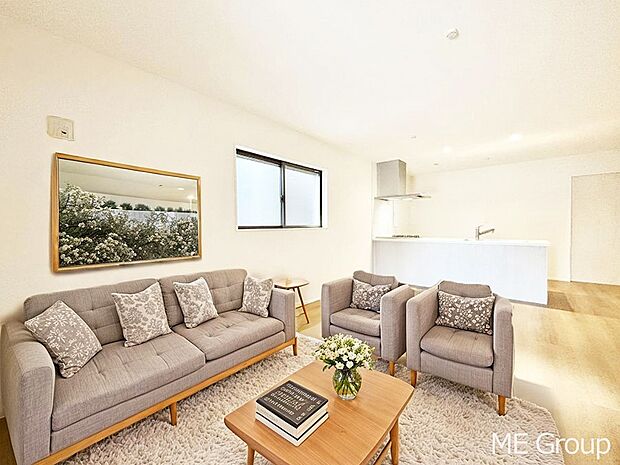 【リビング】落ち着いた雰囲気のLDKは家族みんなの快適空間※家具はCGです