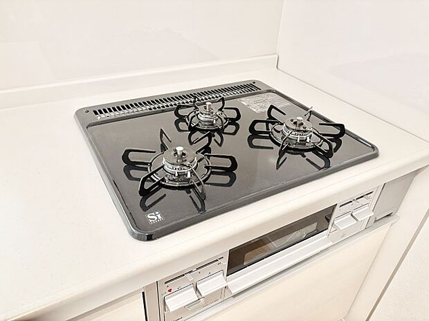 【その他設備(Ｓｉセンサーコンロ)】ガスコンロはＳｉセンサー搭載。火力調節や焦げ付き・消し忘れも防いでくれます。