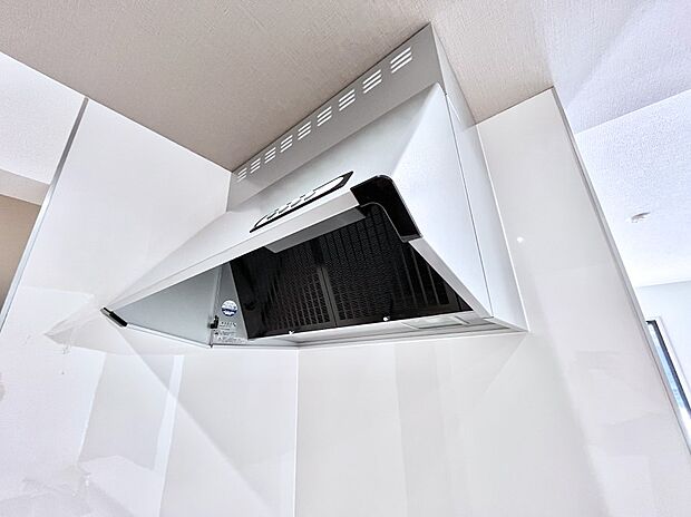 【その他設備(レンジフード)】基本的なお手入れはフィルターのみ！お手入れのしやすさも魅力です。