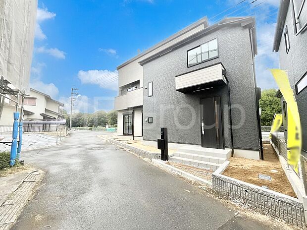 【前面道路含む現地写真】堂々完成!! ここから始まる新生活を応援いたします!