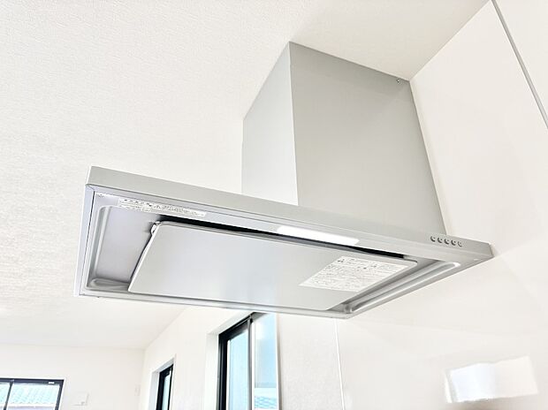 【その他設備(レンジフード)】基本的なお手入れはフィルターのみ!お手入れのしやすさも魅力です。