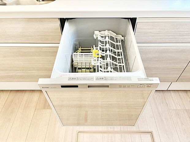 【その他設備(食洗機)】面倒なお片づけは食洗機にお任せ!家事の負担が減って、時間にも気持ちにもゆとりができます。