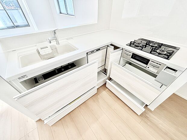 【その他設備(スライド収納)】使いやすさを優先したスライド式収納タイプ!