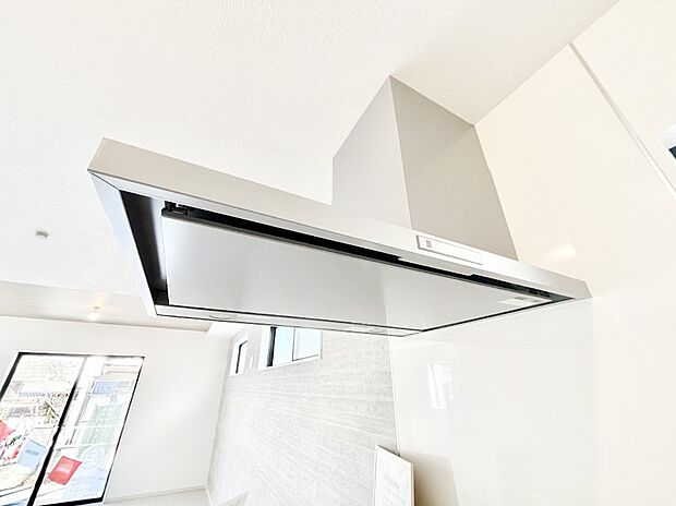 【その他設備(レンジフード)】基本的なお手入れはフィルターのみ！お手入れのしやすさも魅力です。