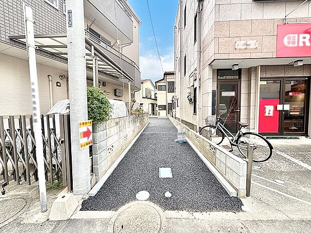 【駐車場】生活に欠かせない駐車スペース。
