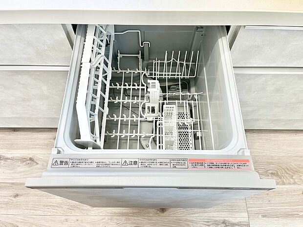 【その他設備(食洗機)】面倒なお片づけは食洗機にお任せ！家事の負担が減って、時間にも気持ちにもゆとりができます。