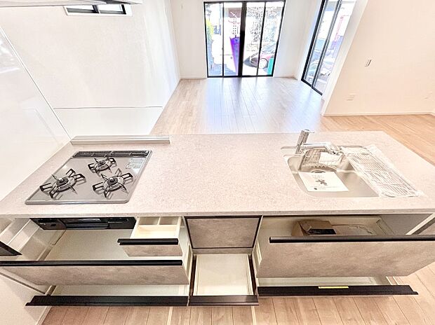 【その他設備(スライド収納)】使いやすさを優先したスライド式収納タイプ！