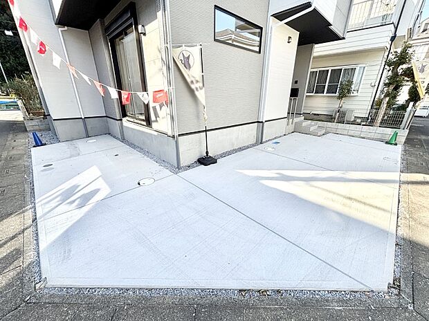 【駐車場】生活に欠かせない駐車スペース。