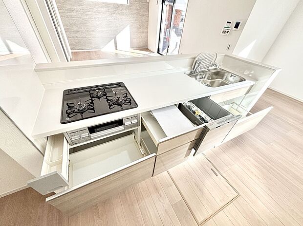 【その他設備(スライド収納)】使いやすさを優先したスライド式収納タイプ！