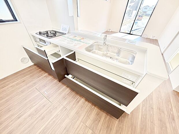 【その他設備(スライド収納)】使いやすさを優先したスライド式収納タイプ！