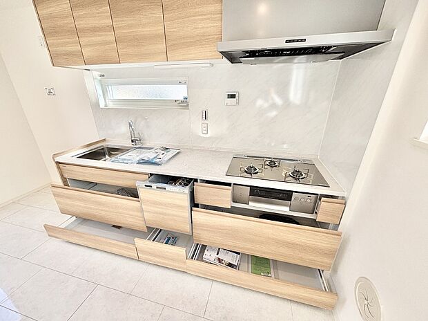 【その他設備(スライド収納)】使いやすさを優先したスライド式収納タイプ!