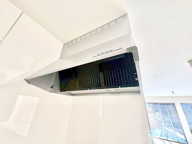 【その他設備(レンジフード)】基本的なお手入れはフィルターのみ！お手入れのしやすさも魅力です。