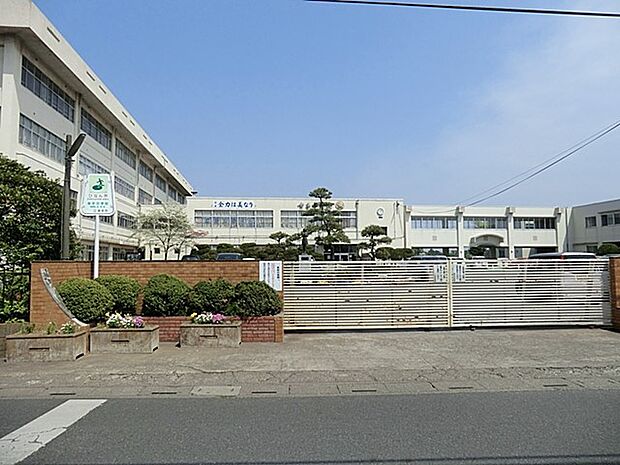 幸手市立幸手中学校（約367m・徒歩5分）