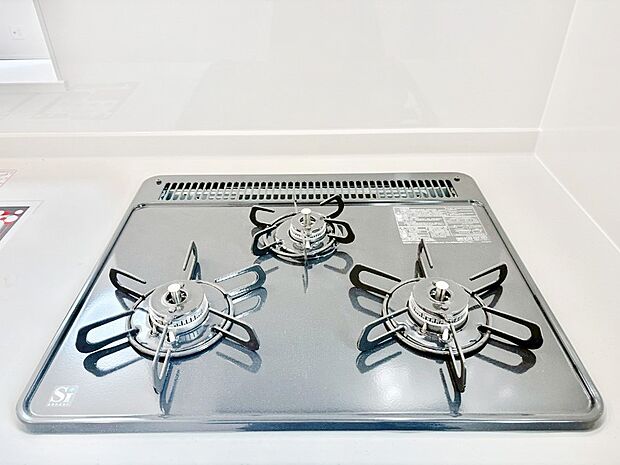 【その他設備(Ｓｉセンサーコンロ)】ガスコンロはＳｉセンサー搭載。火力調節や焦げ付き・消し忘れも防いでくれます。