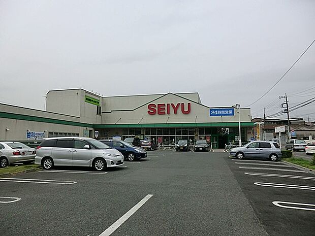 西友所沢榎町店（約500m）