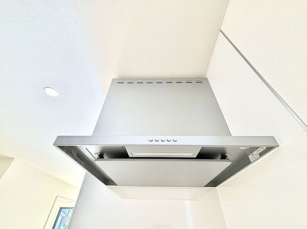 【その他設備(レンジフード)】基本的なお手入れはフィルターのみ！お手入れのしやすさも魅力です。