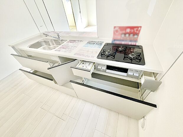 【その他設備(スライド収納)】使いやすさを優先したスライド式収納タイプ！