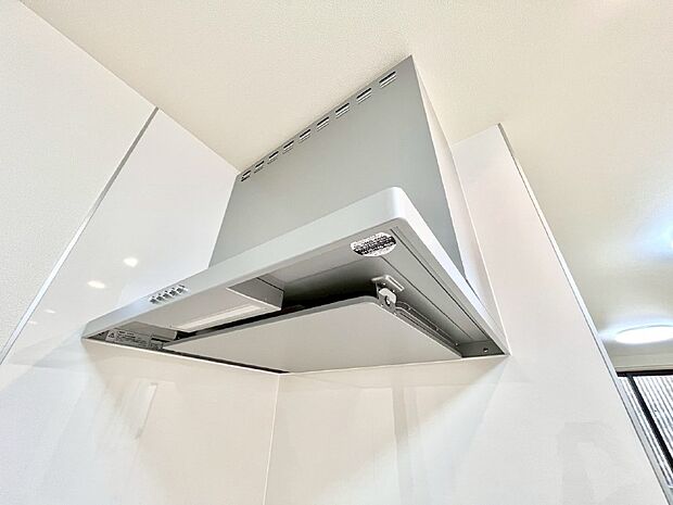 【その他設備(レンジフード)】基本的なお手入れはフィルターのみ！お手入れのしやすさも魅力です。