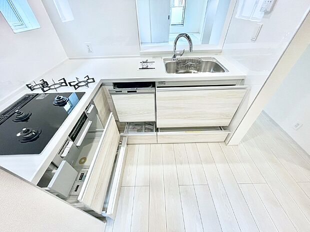 【その他設備(スライド収納)】使いやすさを優先したスライド式収納タイプ!