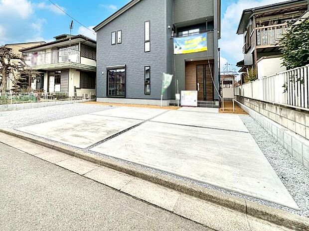 【駐車場】生活に欠かせない駐車スペース。