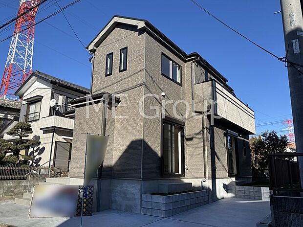 【現地外観写真】たっぷりの陽光と心地よい風が舞い込む住まい