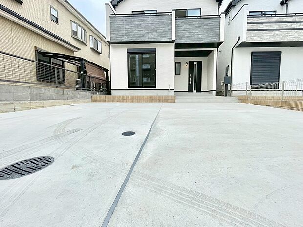 【駐車場】生活に欠かせない駐車スペース。