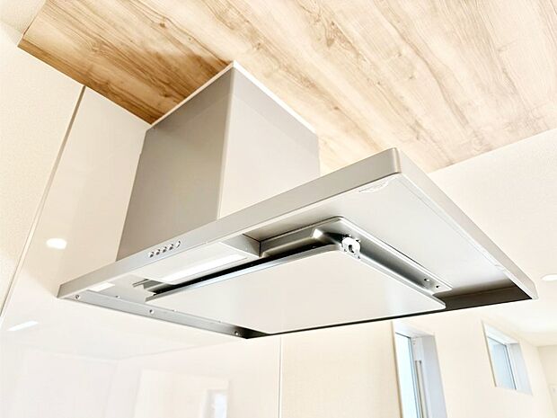 【その他設備(レンジフード)】基本的なお手入れはフィルターのみ！お手入れのしやすさも魅力です。