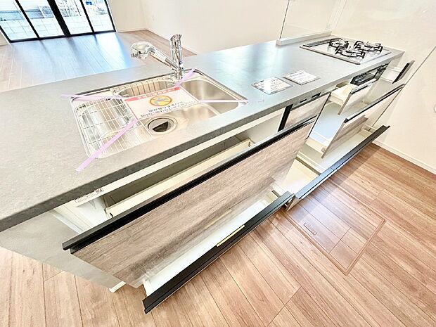 【その他設備(スライド収納)】使いやすさを優先したスライド式収納タイプ！