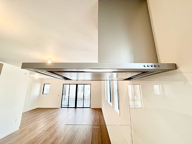 【その他設備(レンジフード)】基本的なお手入れはフィルターのみ！お手入れのしやすさも魅力です。