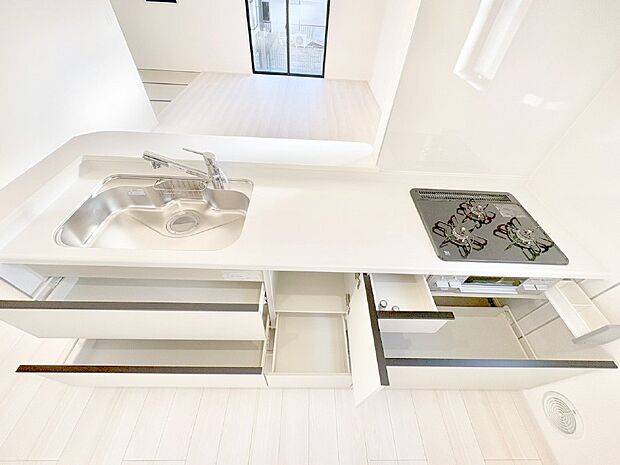 【その他設備(スライド収納)】使いやすさを優先したスライド式収納タイプ！