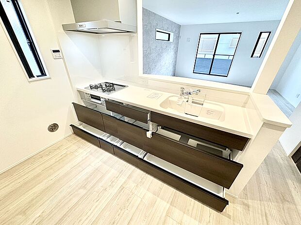 【その他設備(スライド収納)】使いやすさを優先したスライド式収納タイプ！