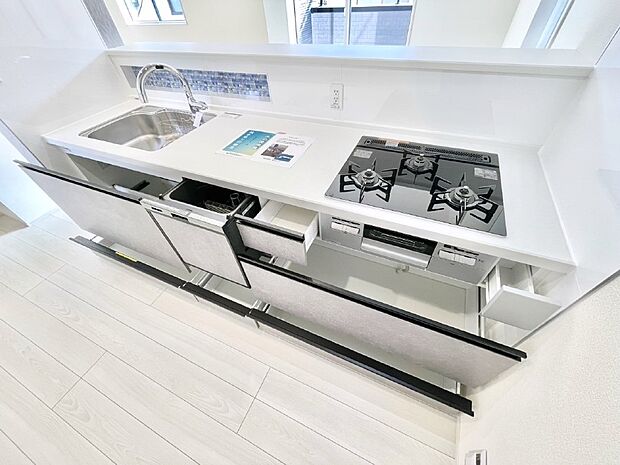 【その他設備(スライド収納)】使いやすさを優先したスライド式収納タイプ！