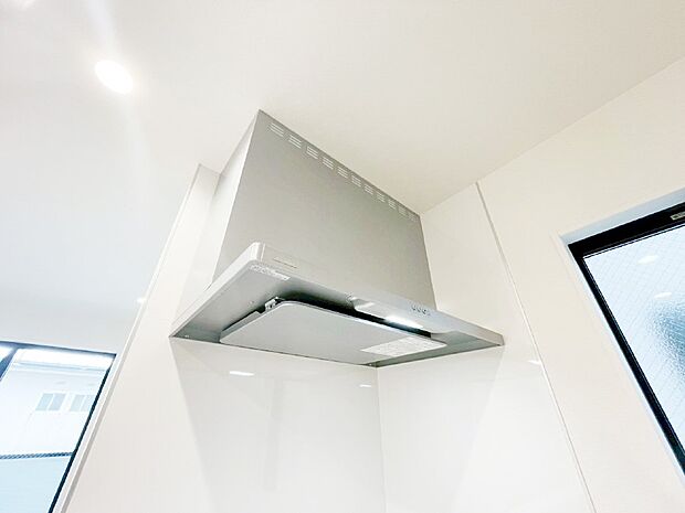 【その他設備(レンジフード)】基本的なお手入れはフィルターのみ！お手入れのしやすさも魅力です。