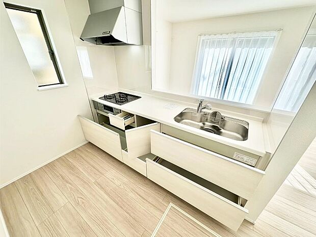 【その他設備(スライド収納)】使いやすさを優先したスライド式収納タイプ！