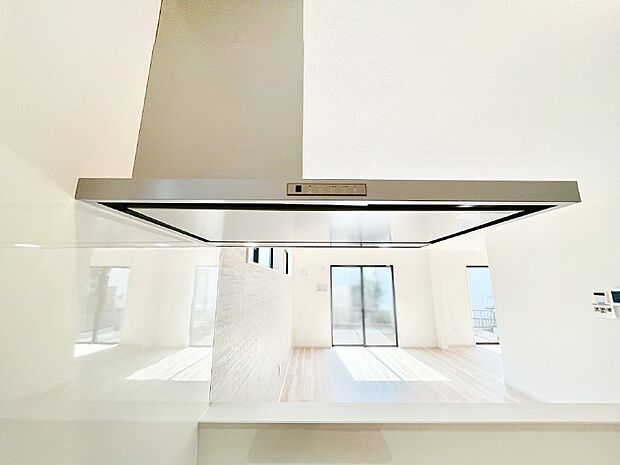 【その他設備(レンジフード)】基本的なお手入れはフィルターのみ!お手入れのしやすさも魅力です。