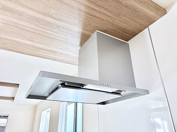 【その他設備(レンジフード)】基本的なお手入れはフィルターのみ!お手入れのしやすさも魅力です。
