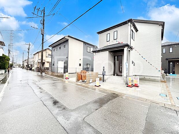 【前面道路含む現地写真】堂々完成！！ ここから始まる新生活を応援いたします！ 
