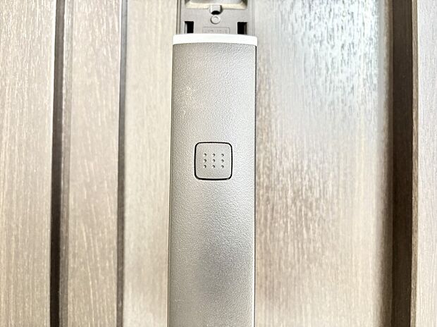 【玄関】ラクラク開錠!スマートコントロールキー。