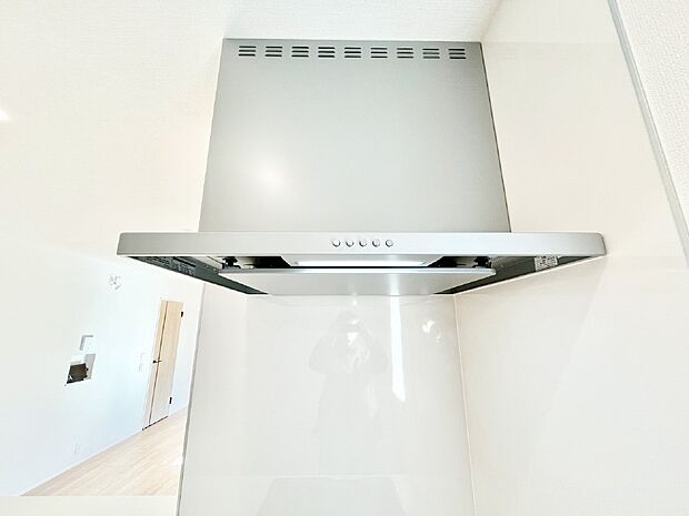 【その他設備(レンジフード)】基本的なお手入れはフィルターのみ!お手入れのしやすさも魅力です。