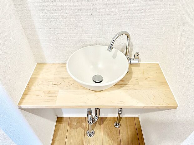 【その他設備(手洗いカウンター)】玄関ホールに手洗いカウンターを設けました