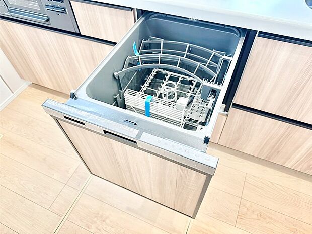 【その他設備(食洗機)】面倒なお片づけは食洗機にお任せ!家事の負担が減って、時間にも気持ちにもゆとりができます。