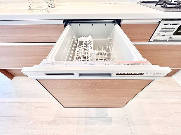 【その他設備(食洗機)】面倒なお片づけは食洗機にお任せ!家事の負担が減って、時間にも気持ちにもゆとりができます。